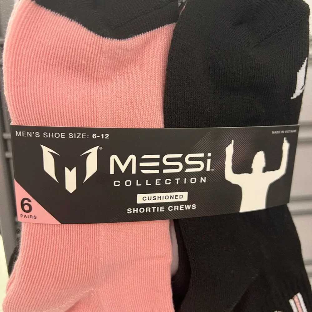 MESSI Cushioned Shortie Crews - Pink and Black Size Men’s 6-12 Women’s 10-13